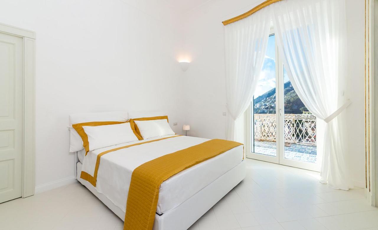 Amore Rentals - Palazzo Della Storia Amalfi Exterior photo